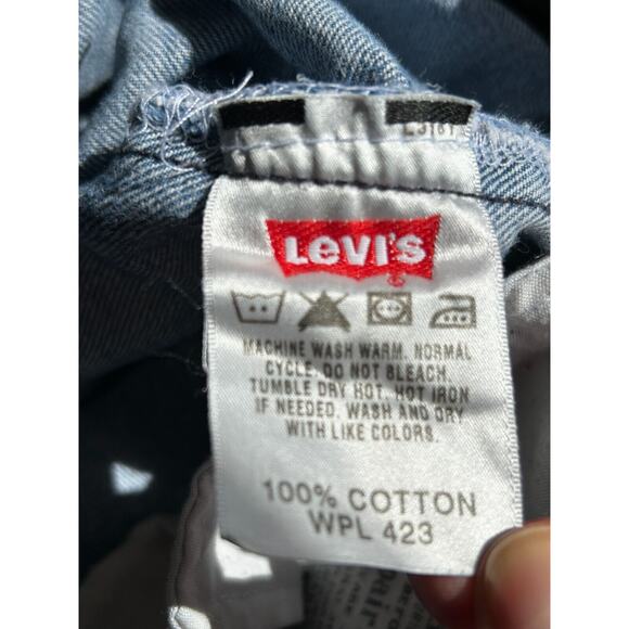 Levis 501 Jeans Mens 32x31 Straight Medium Wash Cotton Distressed Frayed - Picture 5 of 14